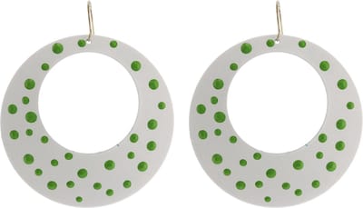 Behave - Oorbellen hangers wit met stipjes groen - nikkelvrij - 6 cm