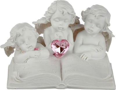 Drie engeltjes met boek