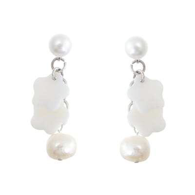 Behave – Oorbellen – 925 Sterling Zilveren Oorbellen met Bloemvormige Schelpen en Zoetwaterparel