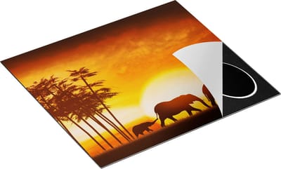 Chefcare Inductie Beschermer Olifanten Familie bij Zonsondergang - 60x50 cm - Afdekplaat Inductie - Kookplaat Beschermer - Inductie Mat