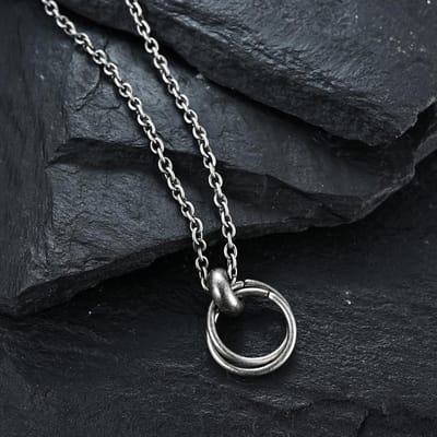 Eenvoudige Dubbele Lus Dubbele Lus Trendy Heren en Dames Kunst Ketting Japanse Retro Trendy Koppel Hanger black