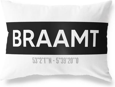 Tuinkussen BRAAMT - GELDERLAND met coördinaten - Buitenkussen - Bootkussen - Weerbestendig - Jouw Plaats - Studio216 - Modern - Zwart-Wit - 50x30cm