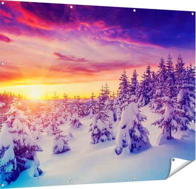 Gards Tuinposter Zonsondergang in het Sneeuw Bos - 150x120 cm - Tuindoek - Tuindecoratie - Wanddecoratie buiten - Tuinschilderij