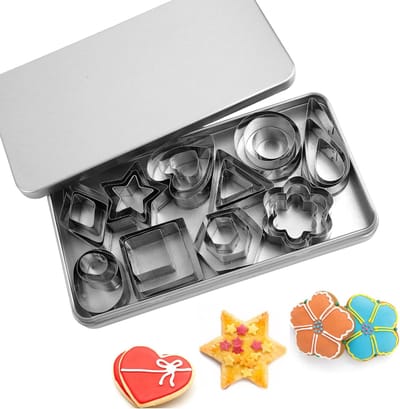 30 Stuks Koekjessnijder om Uit te Snijden, Kleine Koekjessnijder van Roestvrij Staal, Mini Vormpjes Koekjessnijders, Mini Koekjessnijders in 3 Maten, Koekjessnijderset, voor Suikertaarten, Koekjes，Kerstmis