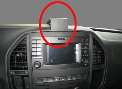 Brodit ProClip houder geschikt voor Mercedes Benz Vito 2015-2023 Versterkte Center mount