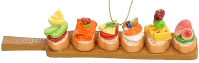 HD Collection – Glazen Kerstornament Hanger – Cadeautje met Spaanse Tapas Plank – 14 cm – Sfeervolle Kerstdecoratie