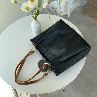 Grote Tas met Textuur Nieuwe Modieuze Dames Tas Herfst Veelzijdige Pendeltas Schoudertas Grote Capaciteit Tote Bag black
