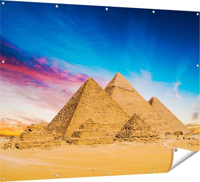 Gards Tuinposter Egyptische Piramides bij Zonsondergang - 160x120 cm - Tuindoek - Tuindecoratie - Wanddecoratie buiten - Tuinschilderij
