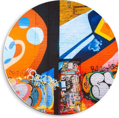 Forex Wandcirkel - Graffiti versierde Muur - 40x40cm Foto op Wandcirkel (met ophangsysteem)