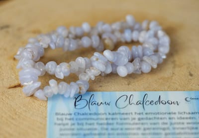 Chalcedoon armband met split steentjes - Chip armband - edelstenen - Perfect cadeau voor vrouwen - Inclusief uitleg - Spiritueel - Chalcedony - Ontspanning - Communicatie - Innerlijke wonden - Communicatie - Kalmerend - 100% NATUURLIJK
