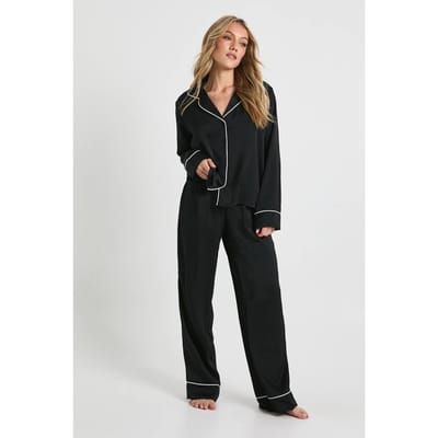 boohoo Dames Petite satijn pijpdetail lange mouwen overhemd & broek pyjamaset | Zwart | Maat: 34