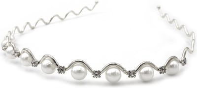 Zilverkleurige diadeem met pareltjes en strass steentjes