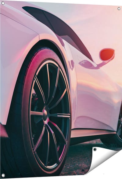Gards Tuinposter Witte Sportwagen Auto - 80x100 cm - Tuindoek - Tuindecoratie - Wanddecoratie buiten - Tuinschilderij