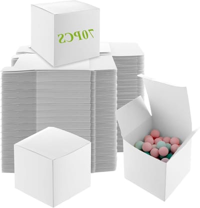 SnelShoppen - 70 Stuks Witte Cadeauboxen 10x10x10cm - Stevige 350g Kartonnen Dozen - Vierkante Giftboxen voor Feestjes, Verjaardagen, Trouwen, Geschen