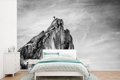 Behang - Fotobehang Berg - Natuur - Klimmen - Zwart wit - Breedte 360 cm x hoogte 240 cm