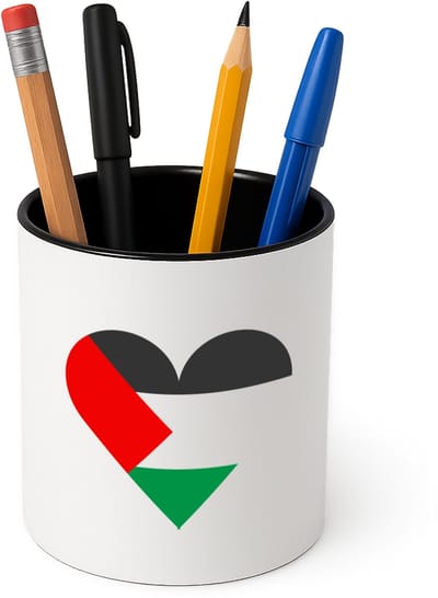 Hacebo® - Palestina vlag hart vorm Pennenbakje - mensen die liefde willen geven aan Palestina - pennenhouder - degene die van Palestina houden - supporten - oorlog - verjaardagscadeautje - gift - geschenk - kado - Pennenbakje zwart