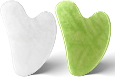 2pcs Gua Sha Gezicht - Jade Steen - Gezichtsverzorging Hulpmiddelen - Hartvormige Massagetools voor Gezicht - Hals - Lichaam (1 Wit - 1 Groen)