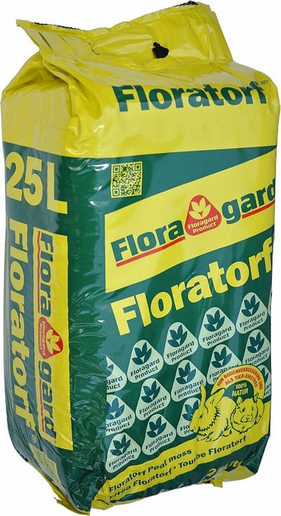 Floragard Flora natuurlijke turf, 25 liter, strooisel voor kleine dieren en knaagdieren, huisdierstrooisel voor kooi, stal, terrarium (geperst)