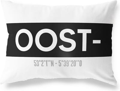 Tuinkussen OOST- - NOORD-BRABANT met coördinaten - Buitenkussen - Bootkussen - Weerbestendig - Jouw Plaats - Studio216 - Modern - Zwart-Wit - 50x30cm
