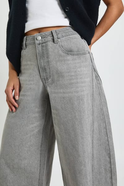 boohoo Dames De Petite Mid Waist Barrel Jeans | Greywash | Maat: 42