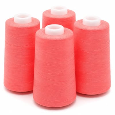 Polyester Overlockgaren – 4 Cones × 2700 m – Totaal 10.800 m – Fluoroze 933