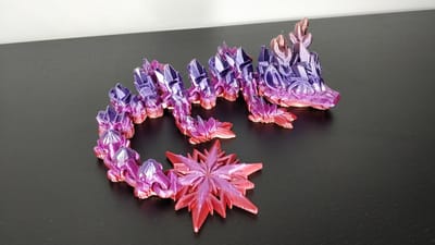 Winter dragon gearticuleerde draak fidget