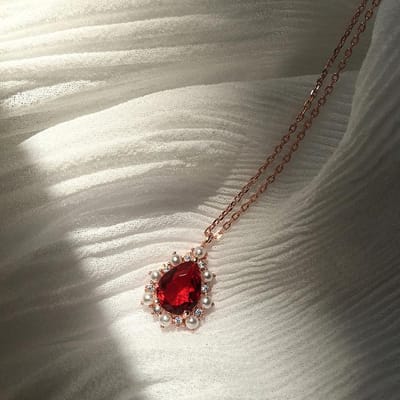 Europese en N Prinses Bruiloft Robijn Hanger Ketting Mode Temperament Roségoud Sleutelbeen Ketting 925 silver gray
