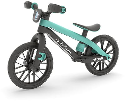 Chillafish Loopfiets 2 jaar met Moto geluid - Blauw Groen - Lichtgewicht loopfiets jongens en meisjes tot 5 Jaar met voetsteun, voetrem en verstelbaar zadel - met 12" RubberSkin banden voor extra grip - Geen batterijen nodig - Model BMXie Vroom