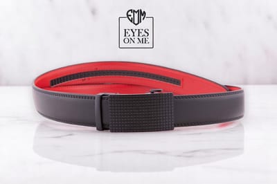 Zwart + rood lederen riem zonder gaatjes met automatische gesp voor heren ( model N167 )