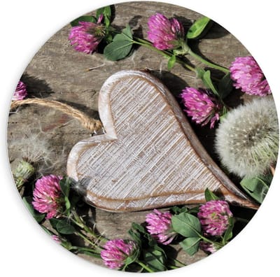 Forex Wandcirkel - Houten Hartje met Bloemen - 90x90cm Foto op Wandcirkel (met ophangsysteem)