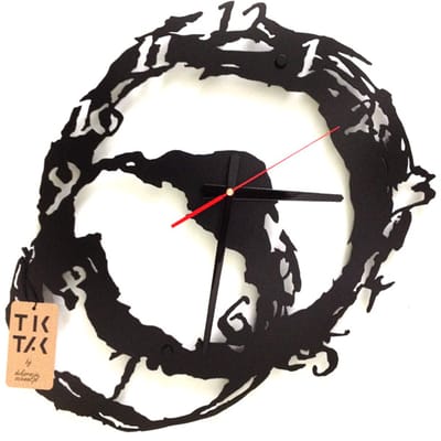 Decorizzly Buzz - Wandklok - Uniek Design - 3D Effect - Zwarte Wijsheid