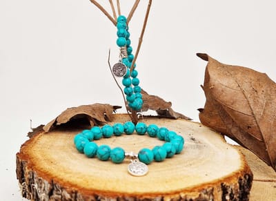 Handgemaakte natuursteen Geluksarmband met hanger "Astrologische Symbolen " Howliet groen " -10 mm diameter van de korrel- Diameter armband 20 cm - Kies je favoriete Astrologische Symbolen - Een mooi cadeau voor familie en vrienden