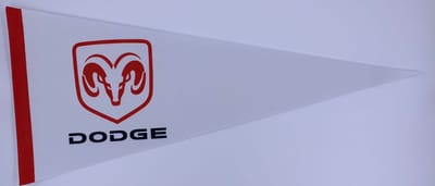 Dodge Logo Auto Vaantje - Sportvaantje Wimpel Vlag Pennant - 31x72 cm