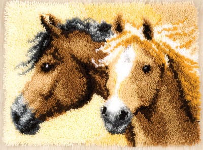 Vervaco - Knooptapijt kit - Vurige paarden - PN-0144834 - Borduren - Borduurpakket - Borduurpakket volwassenen - Borduurpakket kind