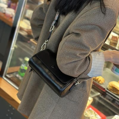 Retro Veelzijdige Kleine Tas Crossbody Tas voor Dames Nieuwe Koeienhuid Dames Tas Modieuze en High-end Okseltas Schoudertas