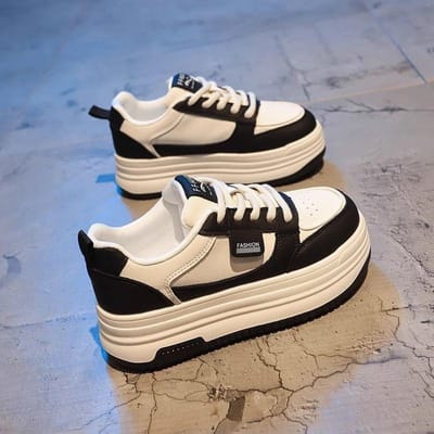Veelzijdige kleine witte schoenen met dikke zool voor dames, nieuwe lente, lichtgewicht zwart-witte panda-schoenen, veelzijdige sport- en vrijetijdsboardschoenen 40 zwart