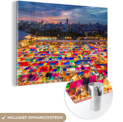 ® Glasschilderij 180x120 cm - Schilderij acrylglas - Schitterende kleuren van de tenten bij de Chatuchak markt - Foto op glas - Muurdecoratie woonkamer - Wanddecoratie slaapkamer - Schilderijen