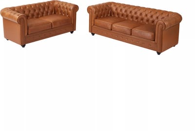 Vente-unique Driezitsbank en tweezitsbank van camelkleurig vaarsleer CHESTERFIELD
