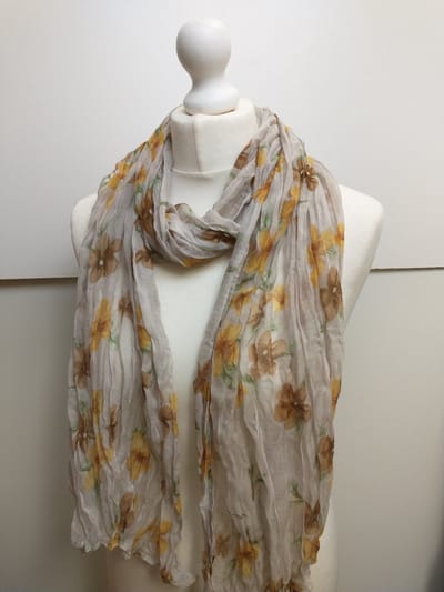 Lange dames sjaal Jose gebloemd motief beige bruin groen geel licht oester