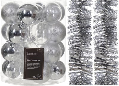 Kerstversiering set - zilver - kerstballen 6 cm en kerstslingers - kunststof