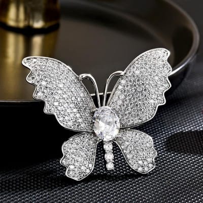 De Unieke Zoete Kunst En Frisse Uitstraling Van De Franse Vlinder Licht Luxe Zirkonia Broche Zijn Op Een Niche Manier Ontworpen white