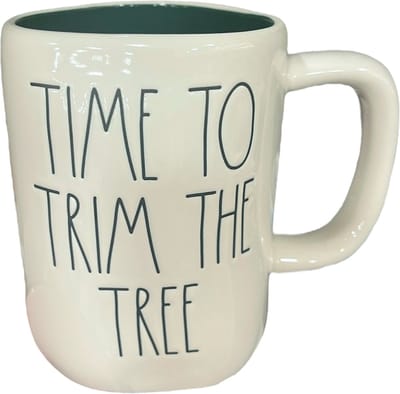Rae Dunn - kerst mok - beker - Time to trim the tree - decoratie - farmhouse - theemok - koffiemok - grote mok - mok met tekst - thee - kerst - kerstboom