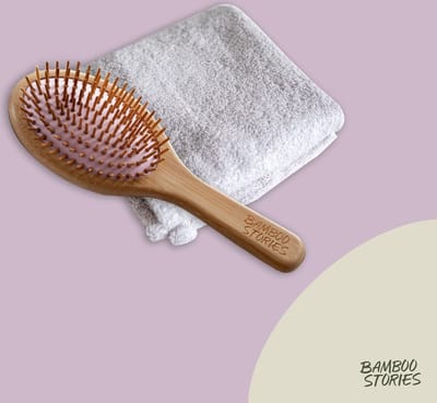 Bamboe haarborstel medium en bamboe haarhanddoek grijs