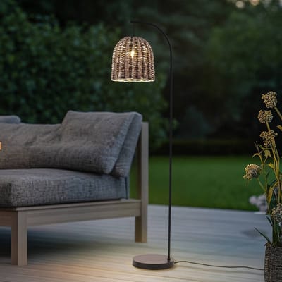 Lindby buiten vloerlamp Taryn, bruin, kunststof, IP44 172 cm