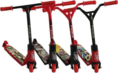 4 stuks mini skateboard set voor kinderen - leuk gadget voor verjaardag en feestje - vingerspeelgoed met skate thema