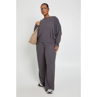 boohoo Dames Plus superzachte batwing top met lange mouwen en broekset | Leisteengrijs | Maat: 54