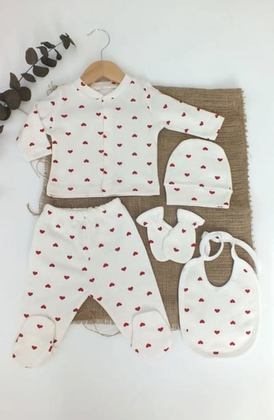 Dutchdreumes baby kledingset newborn kraamcadeau babyset Heart maat 50/56 6 delige set 100% katoen