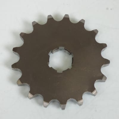 Pignon de sortie de boite Esjot pour Moto Yamaha 400 Rd Dx 1978 17 dents pas 530 Neuf