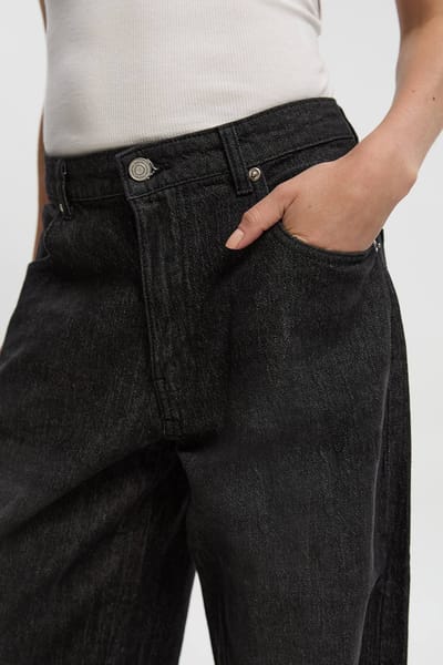 boohoo Dames Petite Basic Boyfriend Jean | Washed Black | Maat: 8/28L