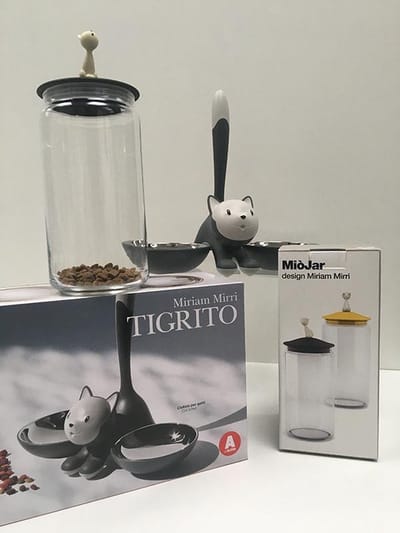 Alessi Tigrito Voer-en Drinkbak Grijs Set met MiòJar Brokkenpot.